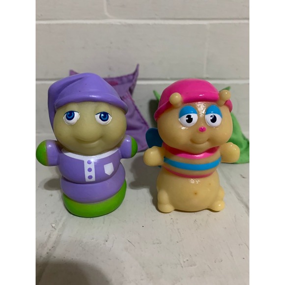 Glo Bedbug lot of 2 Glow Worm Friends 3" Mini Figure Sleeping Bag Playskool 80s. - Picture 4 of 6